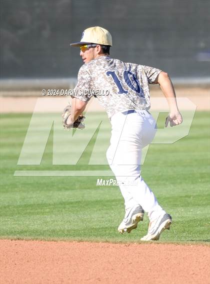 Thumbnail 1 in Desert Vista vs. Cesar Chavez (Bob Everett Classic) photogallery.
