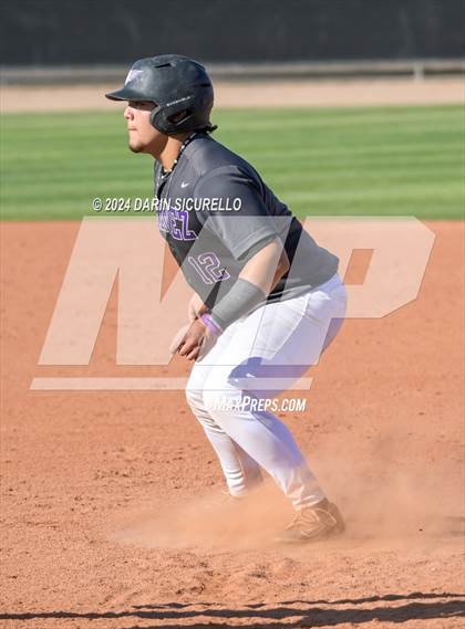 Thumbnail 2 in Desert Vista vs. Cesar Chavez (Bob Everett Classic) photogallery.