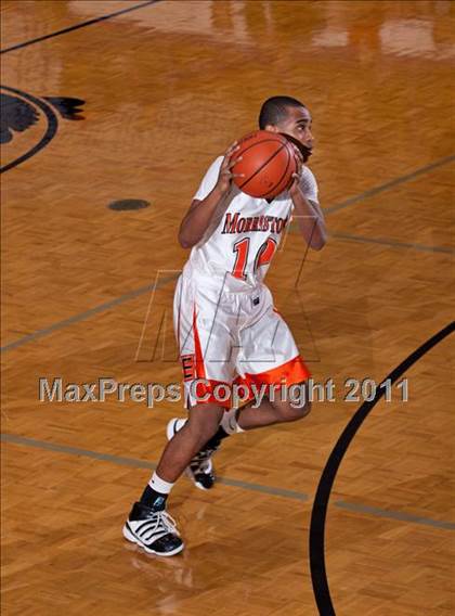 Thumbnail 2 in Seymour vs. Morristown-Hamblen East photogallery.
