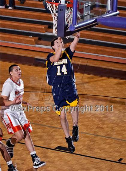 Thumbnail 3 in Seymour vs. Morristown-Hamblen East photogallery.