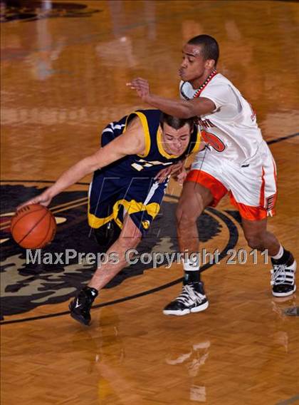 Thumbnail 1 in Seymour vs. Morristown-Hamblen East photogallery.