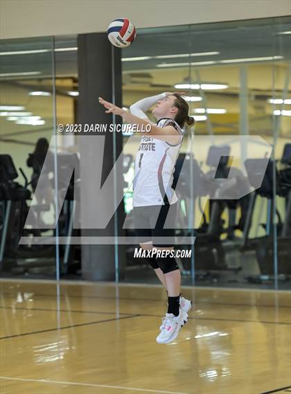 Thumbnail 3 in Odyssey Institute vs. Gilbert Christian (Epic Tourneys Volleyball Invite) photogallery.
