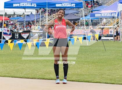 Thumbnail 1 in NCHSAA 2A & 4A Finals photogallery.