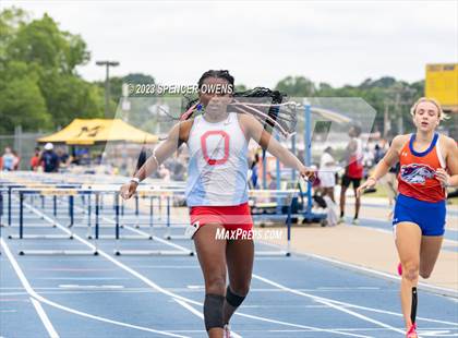 Thumbnail 3 in NCHSAA 2A & 4A Finals photogallery.