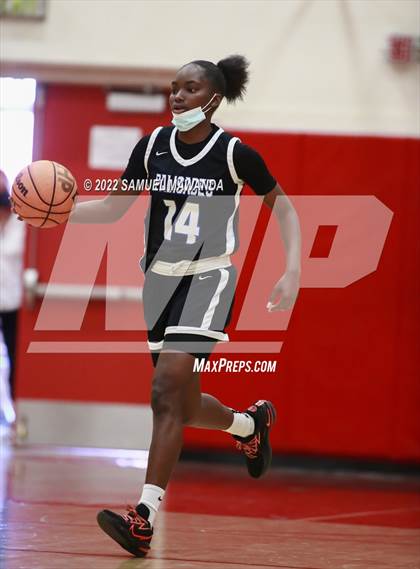 Thumbnail 3 in Palisades vs Rolling Hills Prep (The Covid Showcase) photogallery.