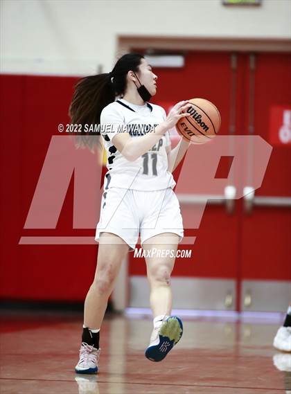 Thumbnail 2 in Palisades vs Rolling Hills Prep (The Covid Showcase) photogallery.