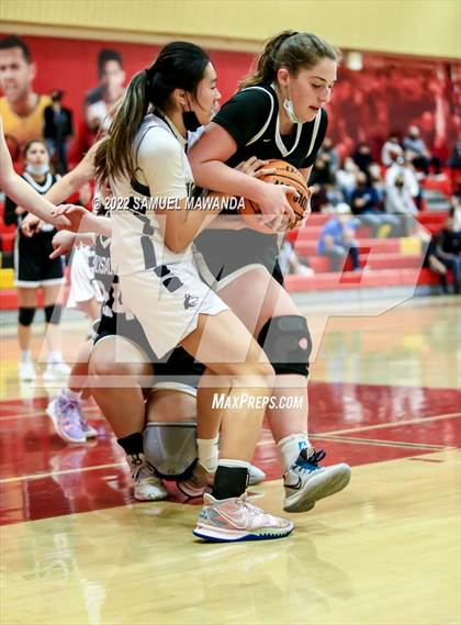 Thumbnail 2 in Palisades vs Rolling Hills Prep (The Covid Showcase) photogallery.