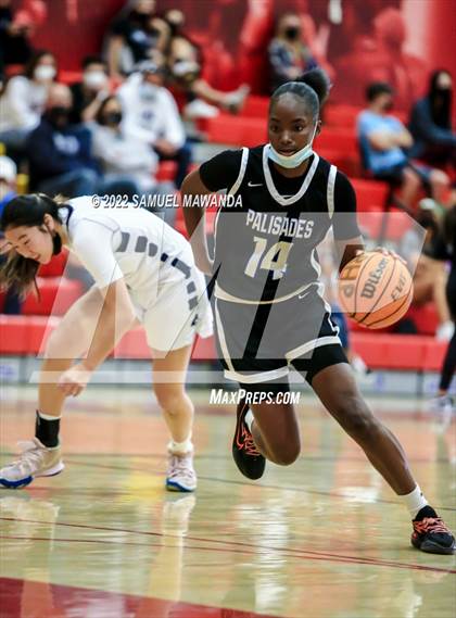 Thumbnail 3 in Palisades vs Rolling Hills Prep (The Covid Showcase) photogallery.