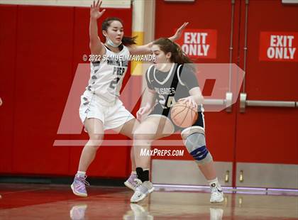 Thumbnail 2 in Palisades vs Rolling Hills Prep (The Covid Showcase) photogallery.