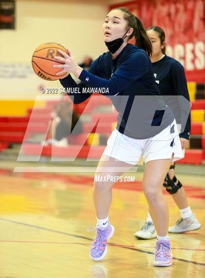 Thumbnail 1 in Palisades vs Rolling Hills Prep (The Covid Showcase) photogallery.