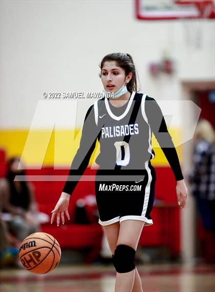 Thumbnail 3 in Palisades vs Rolling Hills Prep (The Covid Showcase) photogallery.