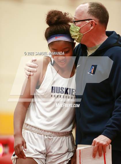 Thumbnail 3 in Palisades vs Rolling Hills Prep (The Covid Showcase) photogallery.