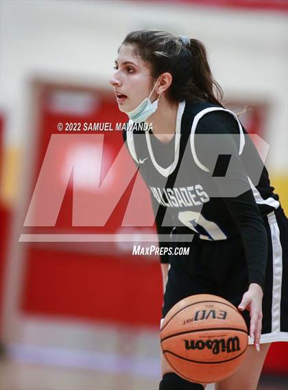 Thumbnail 2 in Palisades vs Rolling Hills Prep (The Covid Showcase) photogallery.