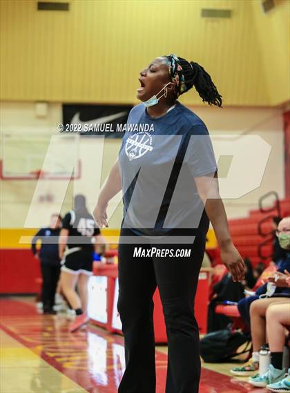 Thumbnail 2 in Palisades vs Rolling Hills Prep (The Covid Showcase) photogallery.