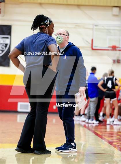 Thumbnail 2 in Palisades vs Rolling Hills Prep (The Covid Showcase) photogallery.