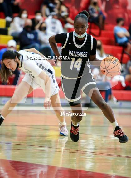 Thumbnail 2 in Palisades vs Rolling Hills Prep (The Covid Showcase) photogallery.