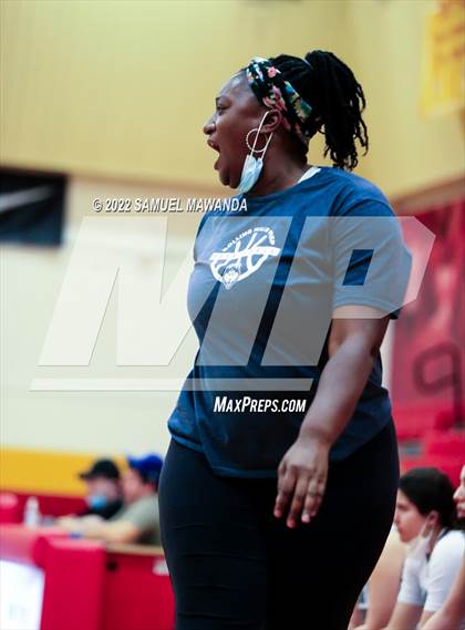 Thumbnail 3 in Palisades vs Rolling Hills Prep (The Covid Showcase) photogallery.