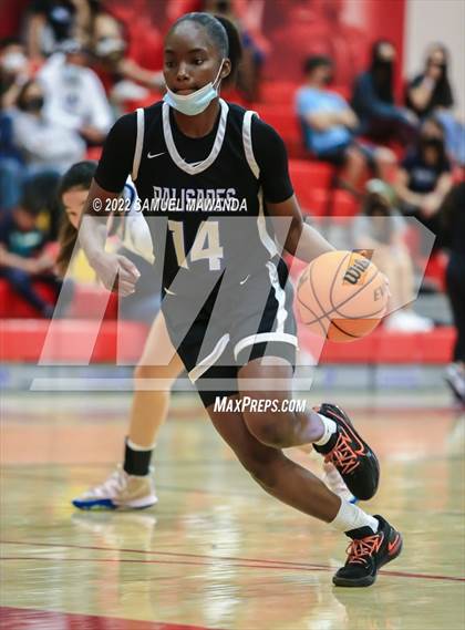 Thumbnail 1 in Palisades vs Rolling Hills Prep (The Covid Showcase) photogallery.
