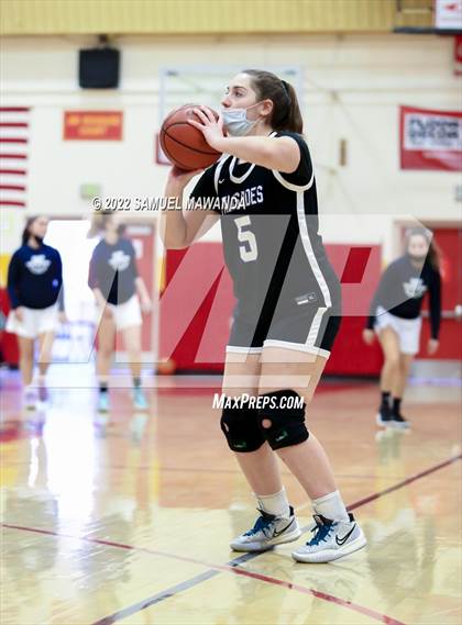Thumbnail 2 in Palisades vs Rolling Hills Prep (The Covid Showcase) photogallery.