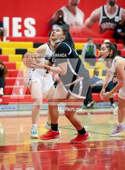 Thumbnail 3 in Palisades vs Rolling Hills Prep (The Covid Showcase) photogallery.
