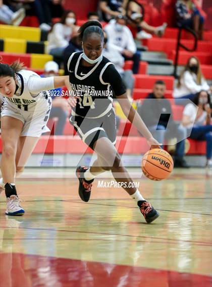 Thumbnail 1 in Palisades vs Rolling Hills Prep (The Covid Showcase) photogallery.