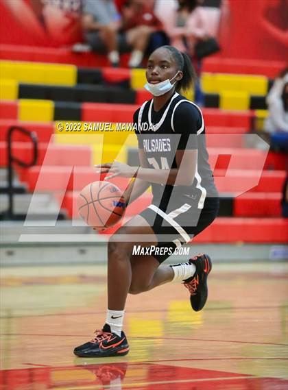 Thumbnail 2 in Palisades vs Rolling Hills Prep (The Covid Showcase) photogallery.
