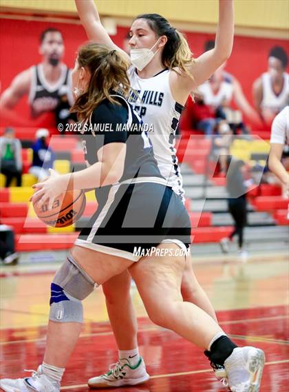Thumbnail 3 in Palisades vs Rolling Hills Prep (The Covid Showcase) photogallery.