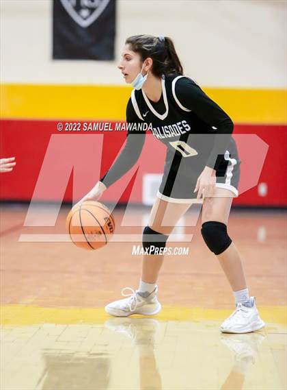 Thumbnail 1 in Palisades vs Rolling Hills Prep (The Covid Showcase) photogallery.