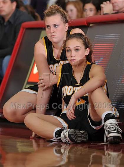 Thumbnail 2 in Wilson vs. Foothill (Nike Extravaganza) photogallery.