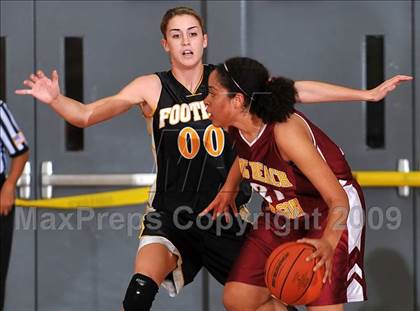 Thumbnail 1 in Wilson vs. Foothill (Nike Extravaganza) photogallery.