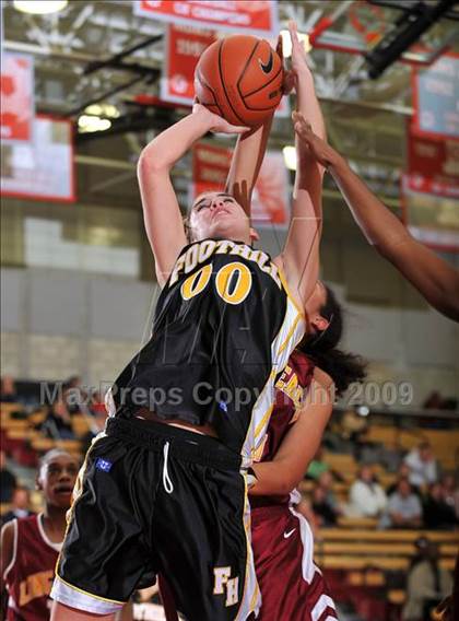 Thumbnail 3 in Wilson vs. Foothill (Nike Extravaganza) photogallery.
