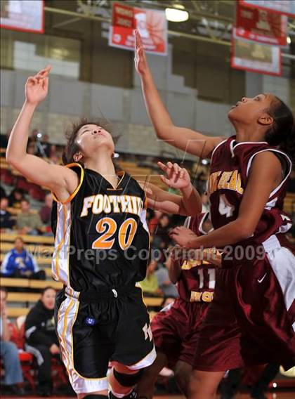 Thumbnail 1 in Wilson vs. Foothill (Nike Extravaganza) photogallery.