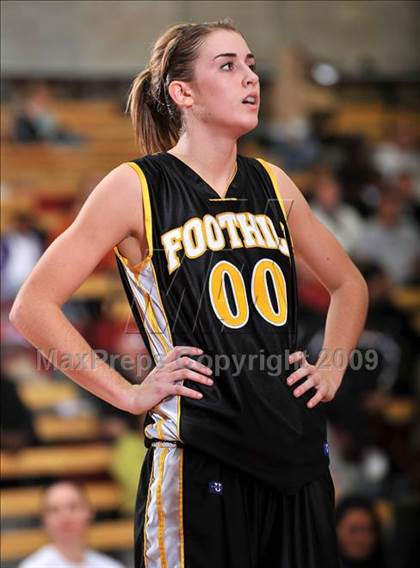 Thumbnail 2 in Wilson vs. Foothill (Nike Extravaganza) photogallery.
