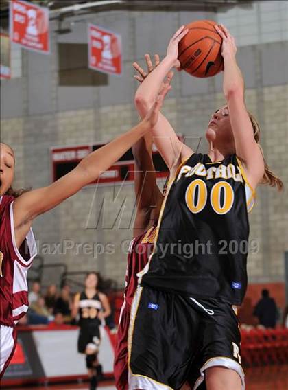 Thumbnail 3 in Wilson vs. Foothill (Nike Extravaganza) photogallery.