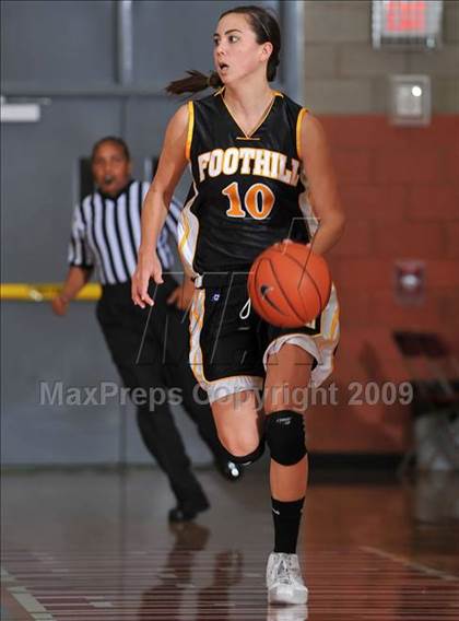 Thumbnail 2 in Wilson vs. Foothill (Nike Extravaganza) photogallery.