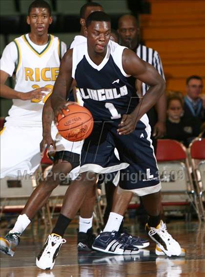 Thumbnail 2 in Rice vs. Lincoln (NYS Federation AA Semifinal) photogallery.