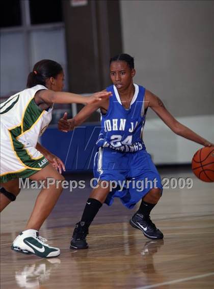 Thumbnail 2 in Jay vs Cypress Falls (McDonalds Texas Invitational) photogallery.