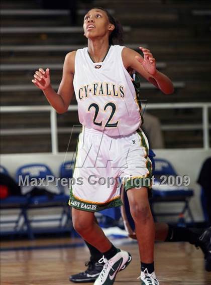 Thumbnail 2 in Jay vs Cypress Falls (McDonalds Texas Invitational) photogallery.