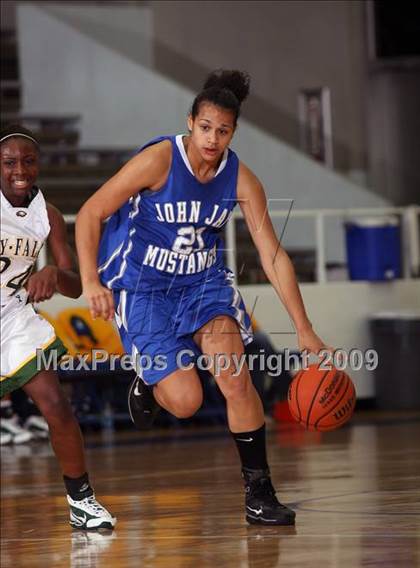 Thumbnail 2 in Jay vs Cypress Falls (McDonalds Texas Invitational) photogallery.