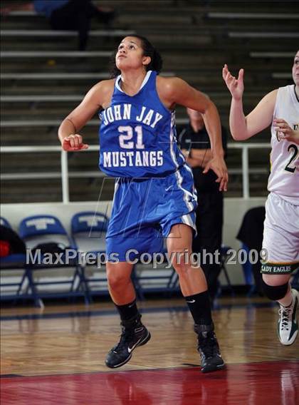 Thumbnail 2 in Jay vs Cypress Falls (McDonalds Texas Invitational) photogallery.