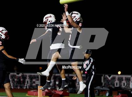 Thumbnail 1 in Collinsville @ Muenster photogallery.