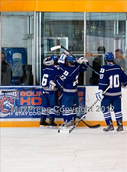 Thumbnail 2 in Wilton @ Darien photogallery.