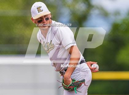 Thumbnail 1 in Smithtown East vs Longwood (Suffolk county Class AAA Semifinal) photogallery.