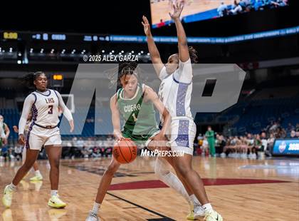 Thumbnail 3 in Cuero vs. Lincoln (UIL 4A Basketball Division II Final) photogallery.