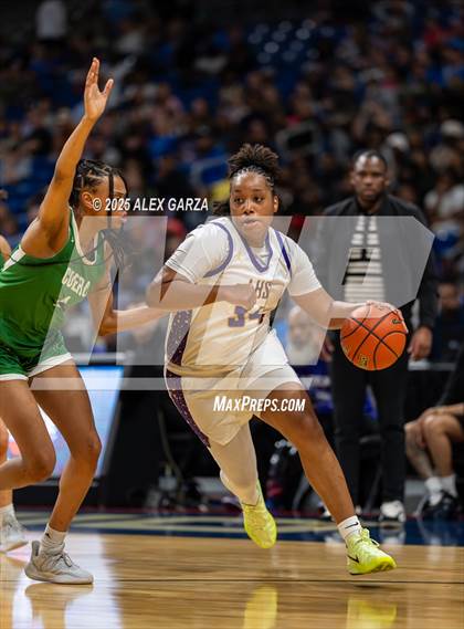 Thumbnail 3 in Cuero vs. Lincoln (UIL 4A Basketball Division II Final) photogallery.