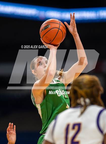 Thumbnail 3 in Cuero vs. Lincoln (UIL 4A Basketball Division II Final) photogallery.