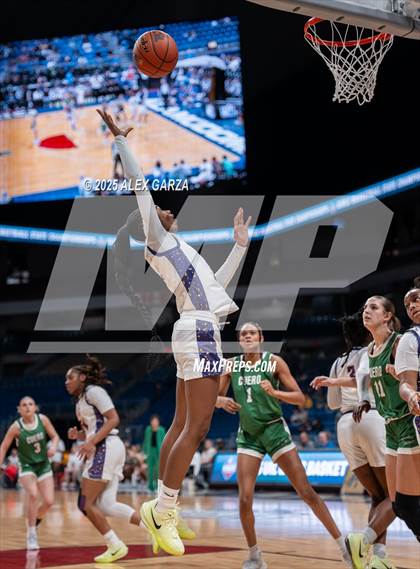 Thumbnail 3 in Cuero vs. Lincoln (UIL 4A Basketball Division II Final) photogallery.