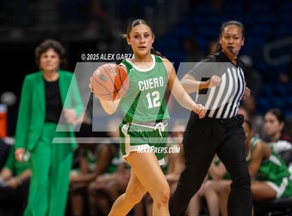 Thumbnail 3 in Cuero vs. Lincoln (UIL 4A Basketball Division II Final) photogallery.
