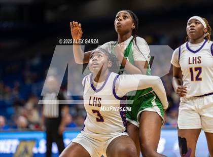Thumbnail 3 in Cuero vs. Lincoln (UIL 4A Basketball Division II Final) photogallery.