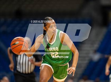 Thumbnail 2 in Cuero vs. Lincoln (UIL 4A Basketball Division II Final) photogallery.